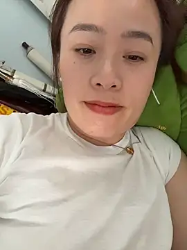Snapshot of saozi666 chatting on 06-18-26, 05:28 saozi666 online show from 06-18-26, 05:28