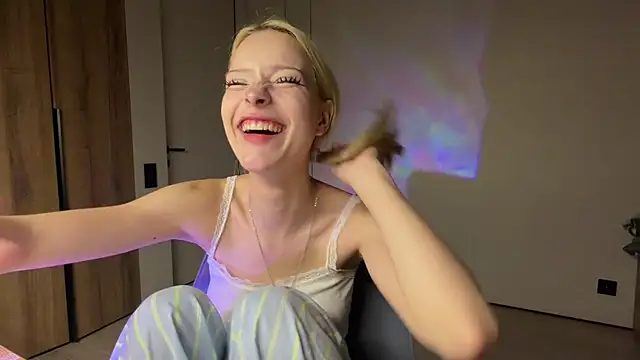 Anny qte online show from 06-26-26, 07:09