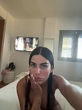 miaabelluccii online show from 07-05-26, 05:20