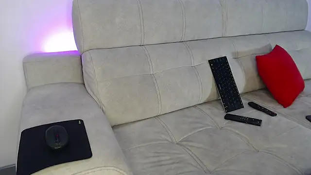 ItsPeachyCurl online show from 07-22-26, 01:57