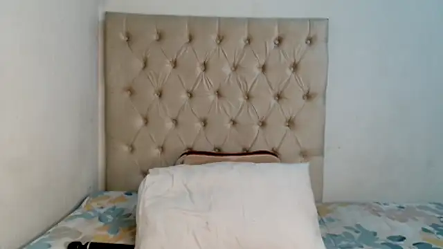 Snapshot of Lihle_00 chatting on 07-17-26, 03:53 Lihle 00 online show from 07-17-26, 03:53