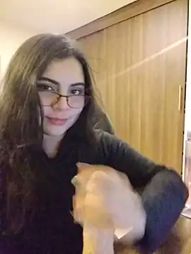 Snapshot of Roxxy_Sade chatting on 06-18-26, 02:10 Roxxy Sade online show from 06-18-26, 02:10