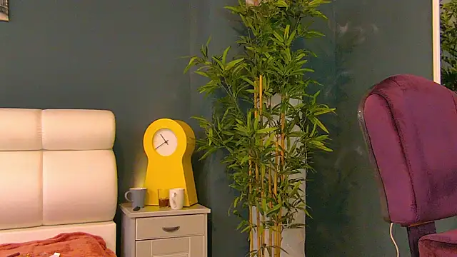 Tiny Tease online show from 06-28-26, 08:15