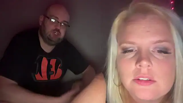 Snapshot of Girthdaddy9 chatting on 06-28-26, 04:08 Girthdaddy9 online show from 06-28-26, 04:08