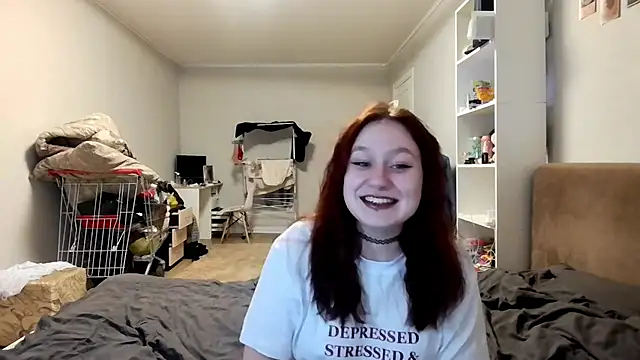 LoiseLovetto online show from 06-21-26, 06:36