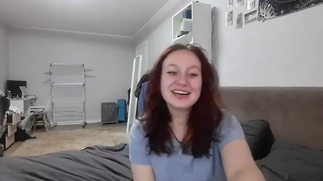 LoiseLovetto online show from 06-19-26, 04:24