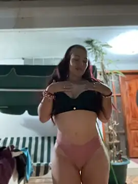 Snapshot of ArielFerrara chatting on 07-19-26, 04:21 ArielFerrara online show from 07-19-26, 04:21