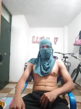 Cristianwiwif online show from 06-20-26, 01:49