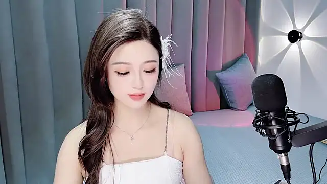 Snapshot of Momo-Wow chatting on 06-28-26, 06:09 Momo-Wow online show from 06-28-26, 06:09
