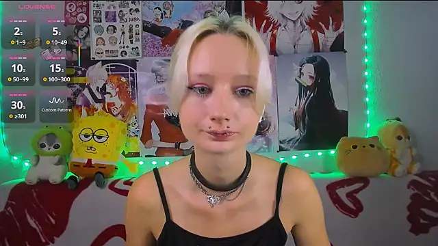 Snapshot of Katia_Nabiee chatting on 07-15-26, 04:41 Katia Nabiee online show from 07-15-26, 04:41