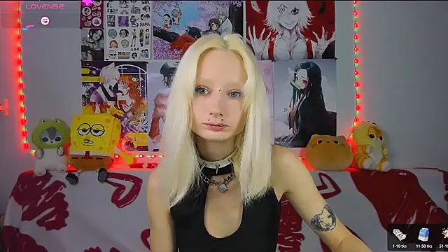 Snapshot of Katia_Nabiee chatting on 06-17-26, 04:23 Katia Nabiee online show from 06-17-26, 04:23