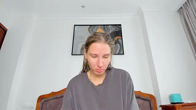 SofiClimbing online show from 12-05-25, 02:43