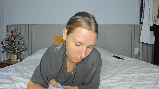 SofiClimbing online show from 12-23-25, 10:03