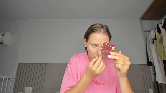 SofiClimbing online show from 04-12-26, 03:43