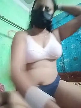Sayanichatterjee024 online show from 06-12-26, 07:28