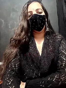Lovely-Manisha143 online show from 06-16-26, 05:18