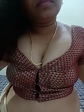 Snapshot of Anushka_tamil_kannada chatting on 06-16-26, 06:35 Anushka tamil kannada online show from 06-16-26, 06:35