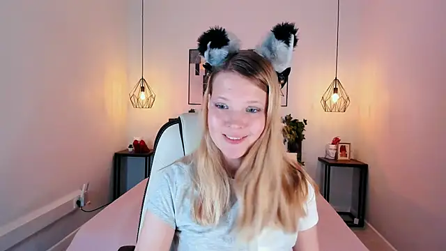 Snapshot of anita_Hitteys chatting on 07-17-26, 08:00 anita Hitteys online show from 07-17-26, 08:00