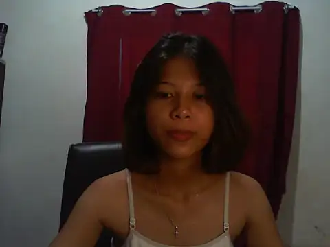 Snapshot of Freshxxcherryxoxo chatting on 06-13-26, 02:42 Freshxxcherryxoxo online show from 06-13-26, 02:42