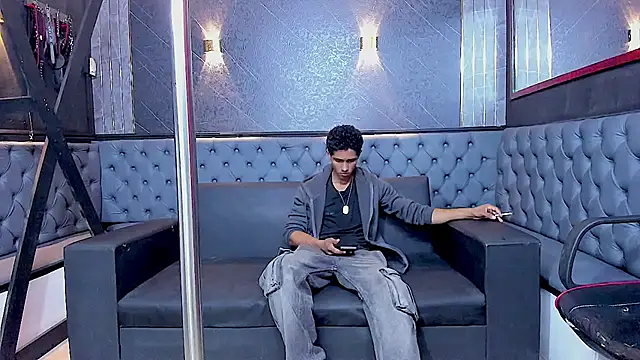 Snapshot of Yoel_Blessed chatting on 07-06-26, 11:28 Yoel Blessed online show from 07-06-26, 11:28