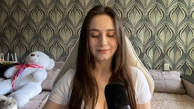 LauriWhitlock online show from 06-02-26, 12:05