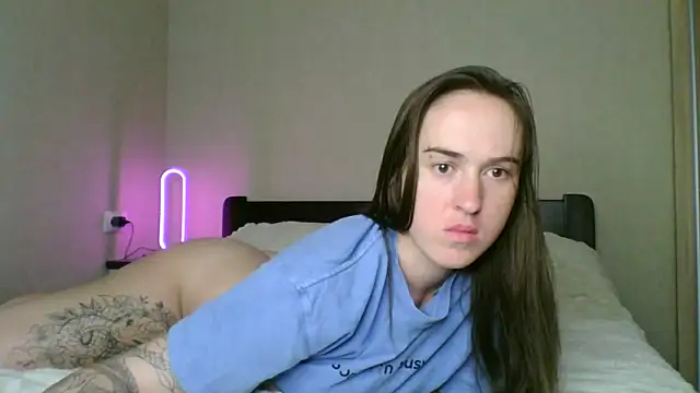 elliza snow online show from 06-30-26, 08:03