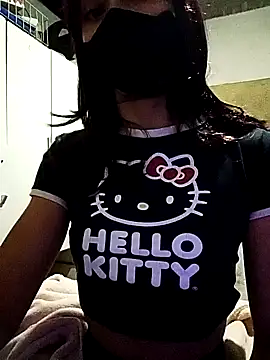 Snapshot of isabellyn chatting on 06-16-26, 10:43 isabellyn online show from 06-16-26, 10:43