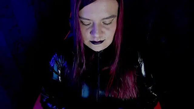 MOONDARK11 online show from 08-01-26, 02:09