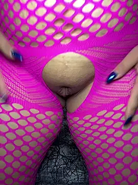 Snapshot of ParlaSara chatting on 07-18-26, 01:47 ParlaSara online show from 07-18-26, 01:47