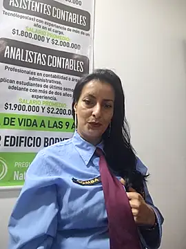 ALEJANDRA  28 online show from 06-12-26, 01:31