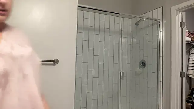 maddiliz online show from 10-19-25, 01:30