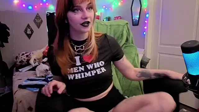inarafoxxx  online show from 06-17-26, 12:43