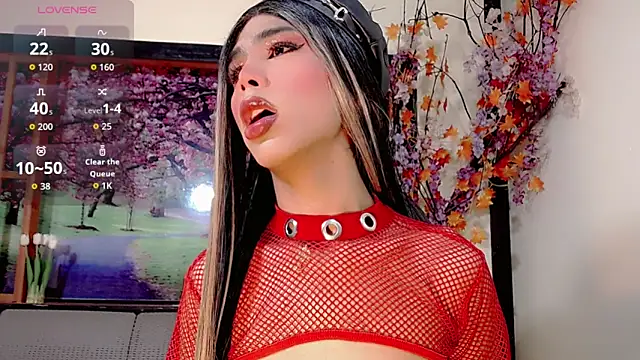 Snapshot of Honey_Balenciaga chatting on 06-12-26, 09:12 Honey Balenciaga online show from 06-12-26, 09:12