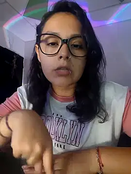 Snapshot of Miss_kittyX chatting on 07-17-26, 11:57 Miss kittyX online show from 07-17-26, 11:57