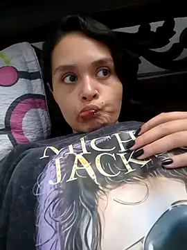 Snapshot of Miss_kittyX chatting on 06-19-26, 11:31 Miss kittyX online show from 06-19-26, 11:31