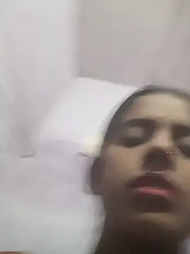 Saloni-Tyagi online show from 06-26-26, 05:19