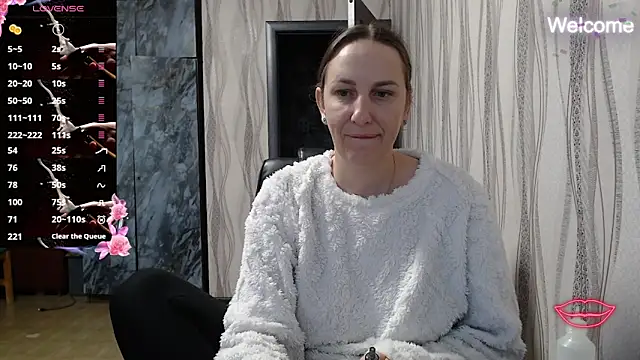 Yevgeshka-Milashka online show from 10-15-25, 05:17