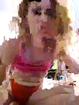 Snapshot of Ellen_Vinny chatting on 07-14-26, 04:46 Ellen Vinny online show from 07-14-26, 04:46