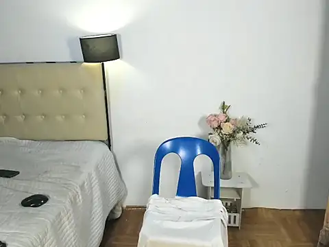YourladyLia  online show from 06-30-26, 06:13
