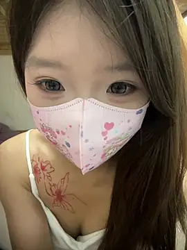 QIQI-QIQI-01 online show from 08-05-26, 02:22