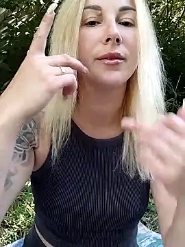evil kitty online show from 06-19-26, 06:41