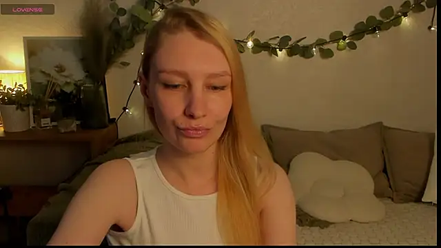 ReginaAmour online show from 06-02-26, 02:39