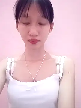 Snapshot of Abi_girl12 chatting on 06-24-26, 04:49 Abi girl12 online show from 06-24-26, 04:49