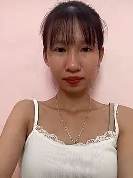 Snapshot of Abi_girl12 chatting on 07-16-26, 04:42 Abi girl12 online show from 07-16-26, 04:42