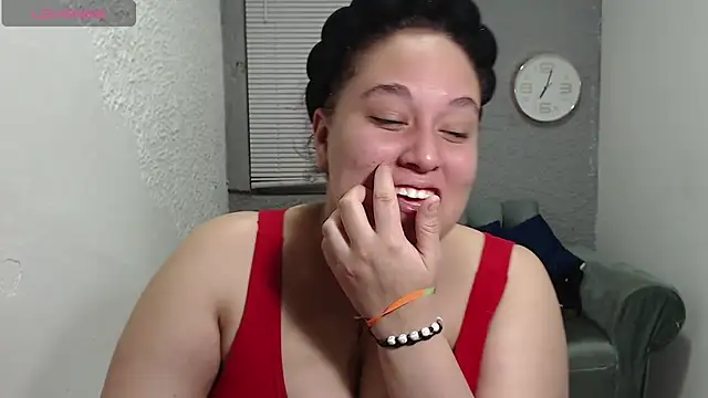 leilasosexy online show from 07-11-26, 01:22