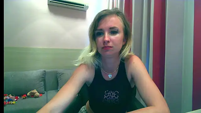 Snapshot of magic_life chatting on 06-21-26, 01:39 magic life online show from 06-21-26, 01:39