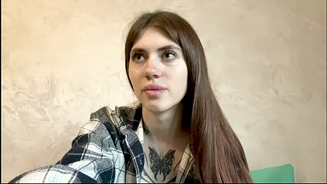 Snapshot of MonikaSullivan chatting on 06-11-26, 01:08 MonikaSullivan online show from 06-11-26, 01:08