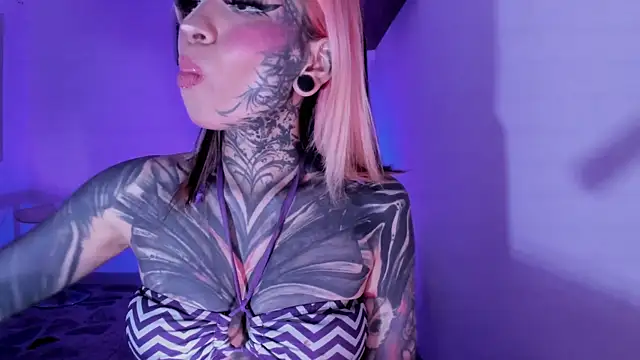 Nickidoll66  online show from 07-24-26, 11:34