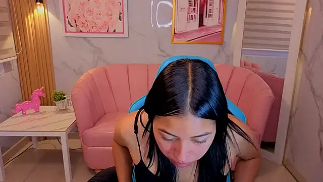 lia x a online show from 06-19-26, 12:44