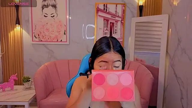 lia x a online show from 06-17-26, 01:10